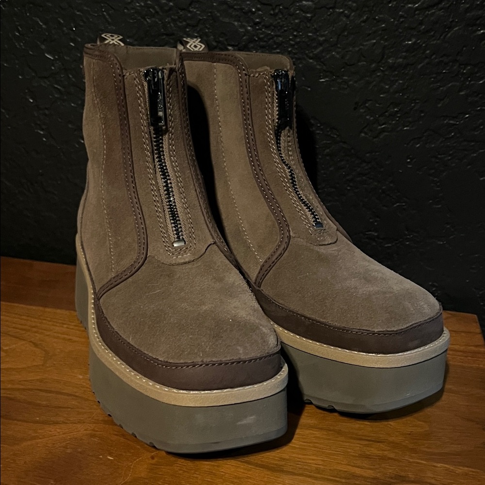 Ugg Brown Suede Women's Ankle Boots